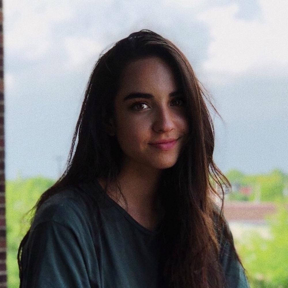 Meet your Posher, Alyssa